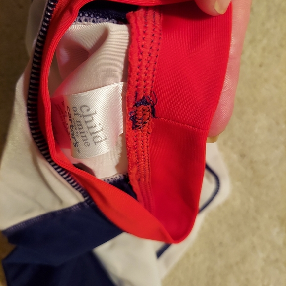 Rash Guard Swim Set with Bucket Hat - Picture 6 of 9